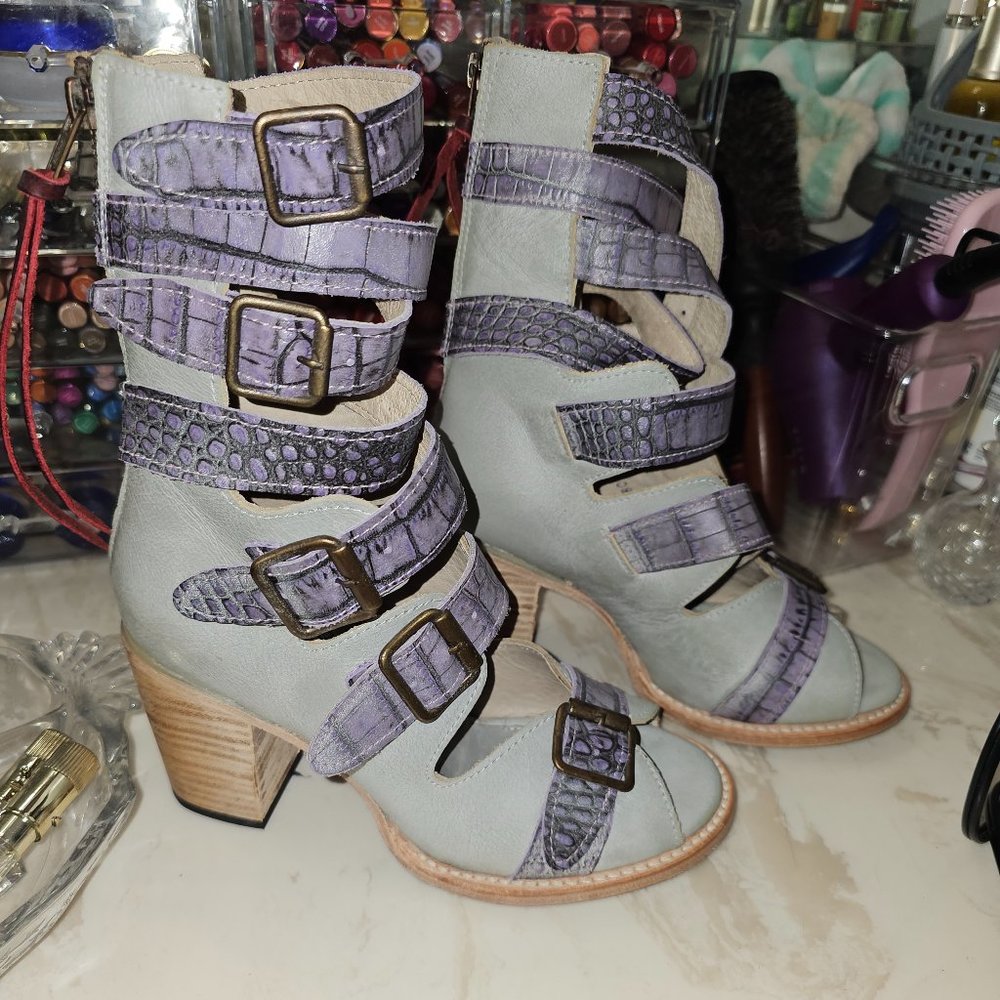 Freebird Women's
